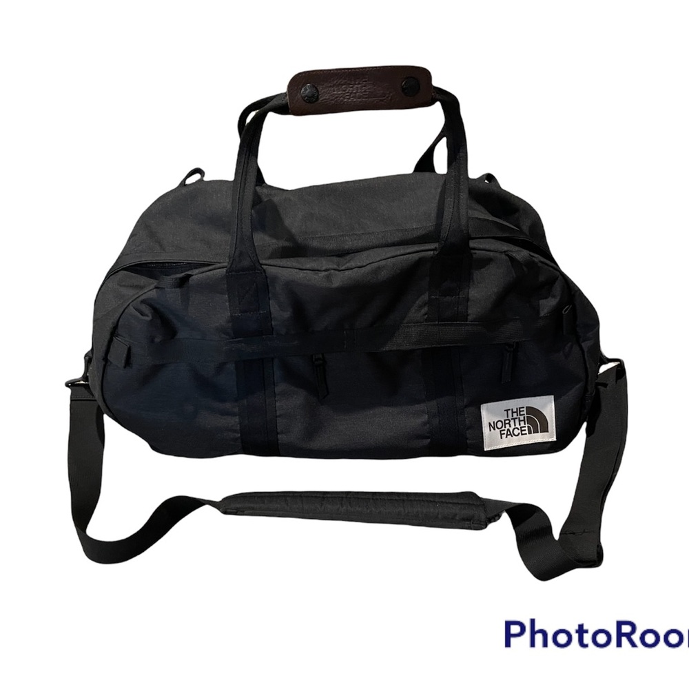 🔥The Northface Berkeley Small Duffle Bag🔥